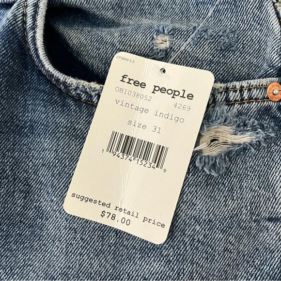 Free People We The Free Dakota Straight Leg Jeans in Vintage‎ Indigo - Picture 11 of 14